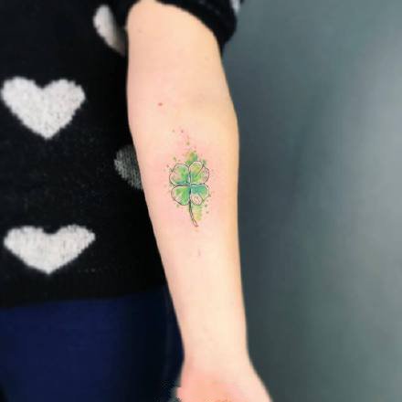Tattoo-Motiv: Vierblättriges Kleeblatt.