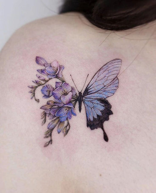 Schmetterlings-Tattoo-Design.
